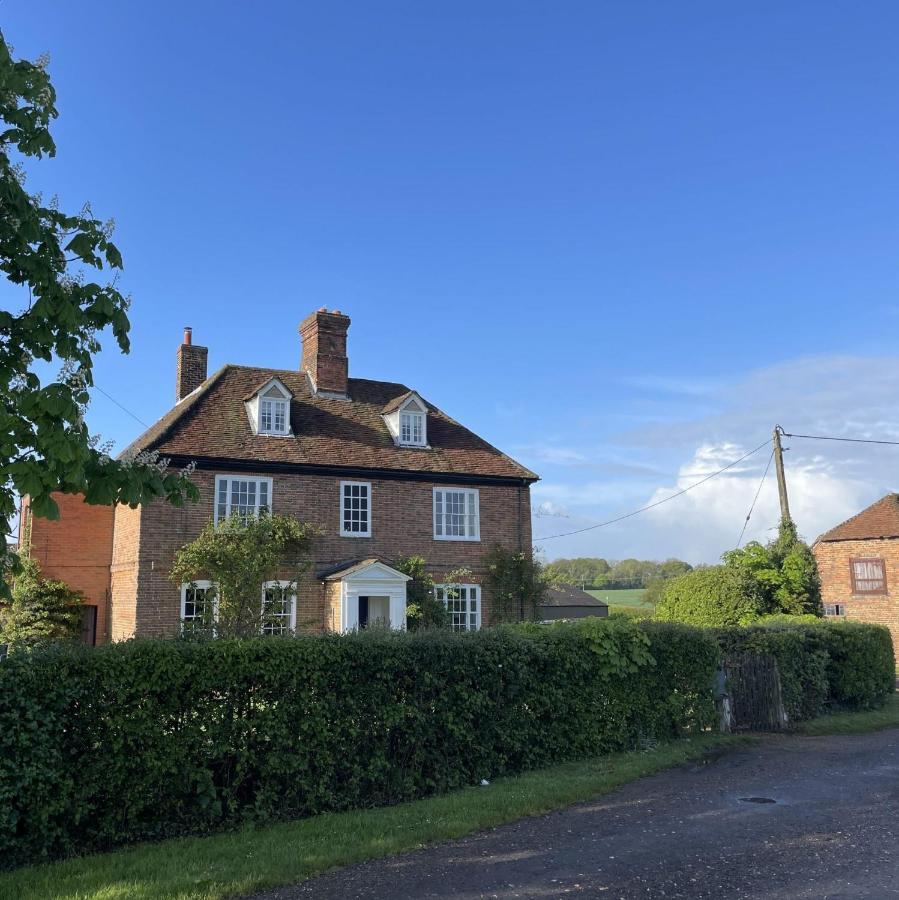 Stratfield Mortimer Little Park Farm Queen Anne Farmhouse & Apartments المظهر الخارجي الصورة