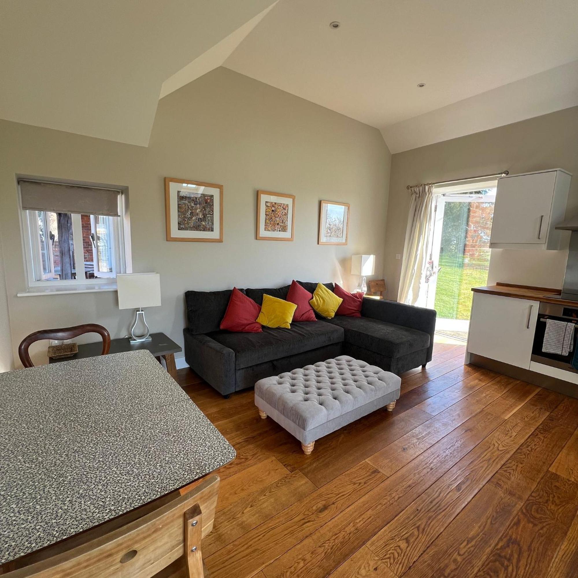 Stratfield Mortimer Little Park Farm Queen Anne Farmhouse & Apartments المظهر الخارجي الصورة